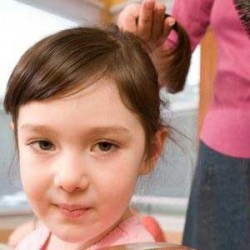 علل ریزش مو در کودکان و راه‌های درمانـی